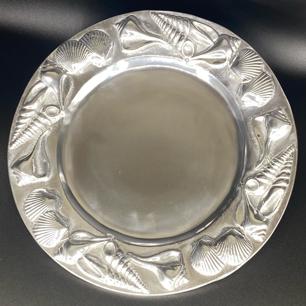 Seashell Round Serving Platter - Picture 2 of 10